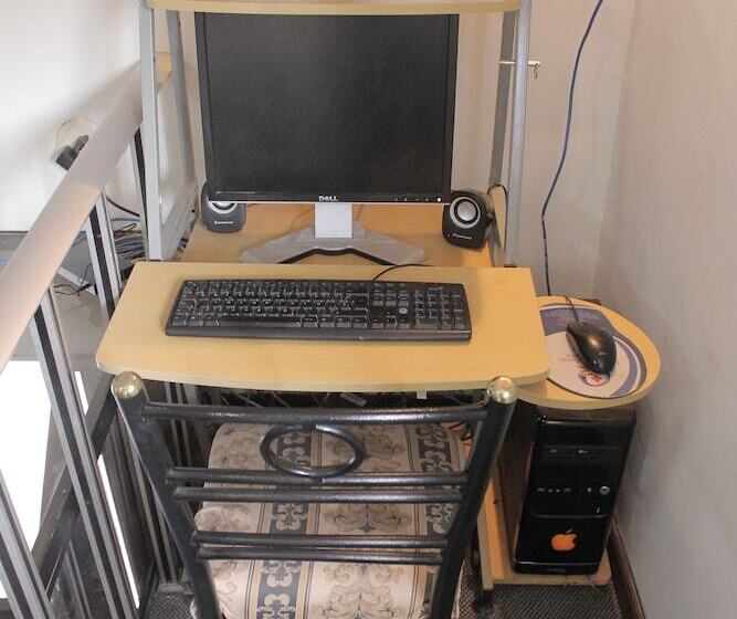 호스텔 Hostal Alfredo S Palace