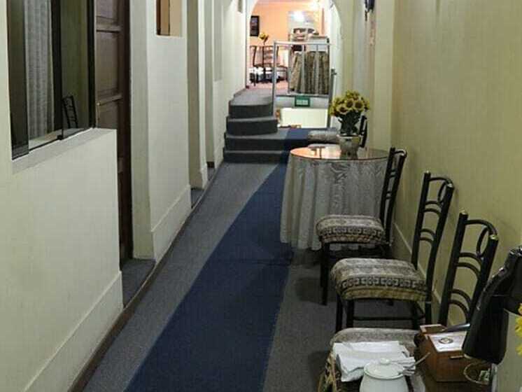 호스텔 Hostal Alfredo S Palace