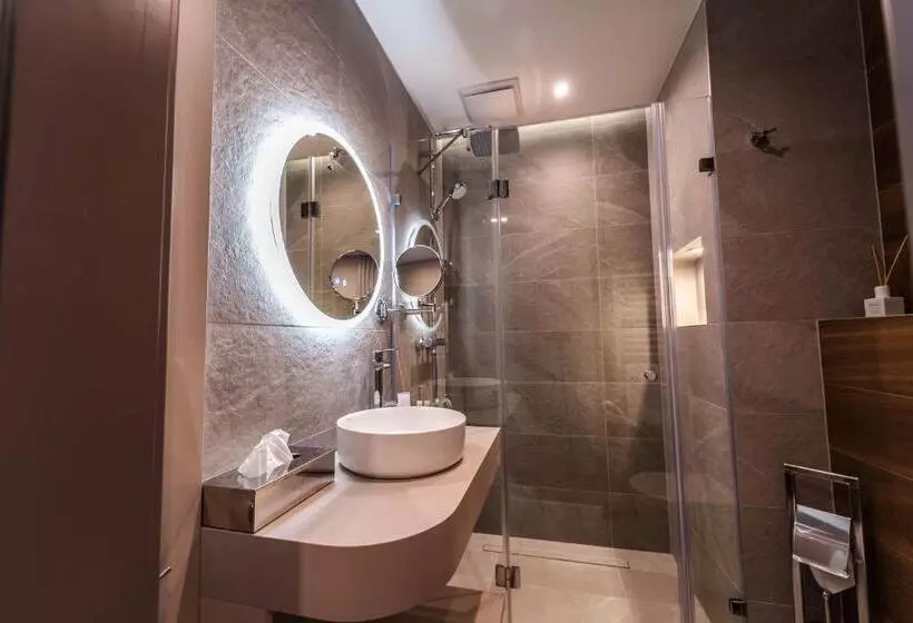 Retkeilymaja Rókusfalvy Borhotel és Fogadó