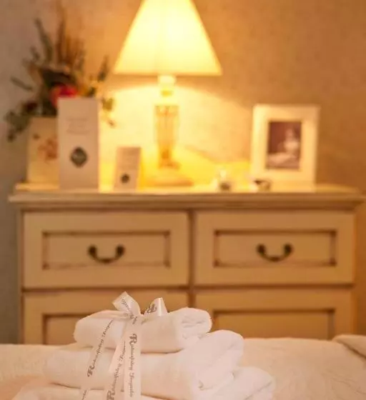 Retkeilymaja Rókusfalvy Borhotel és Fogadó