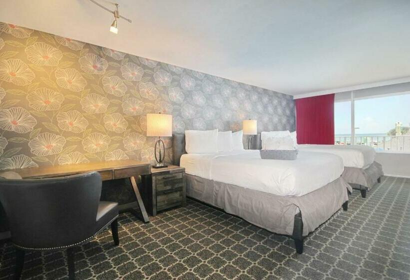 هتل Waikiki Village Retro