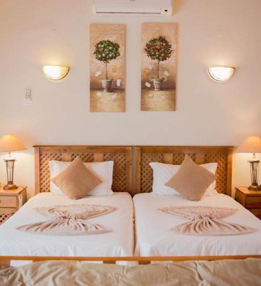 פנסיון A White House Guest House