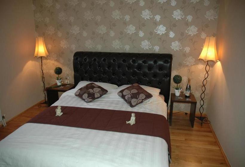 پانسیون Guest House Maja