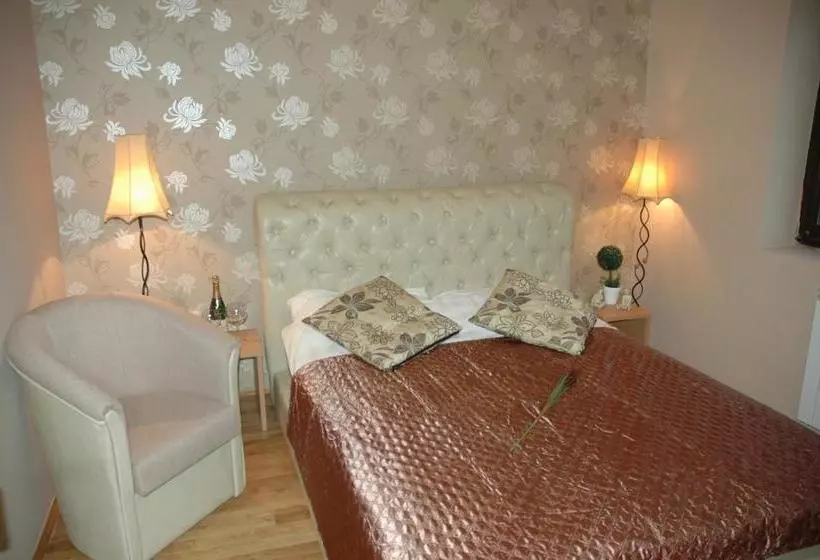پانسیون Guest House Maja