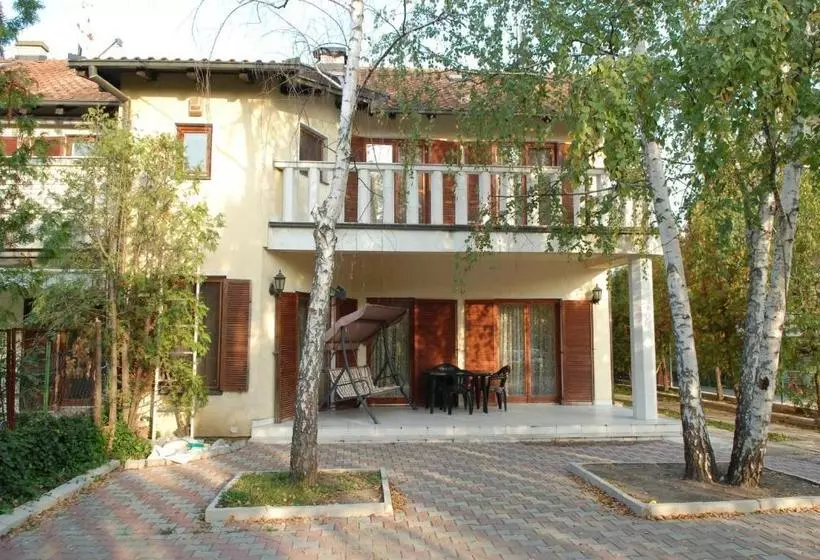پانسیون Guest House Maja