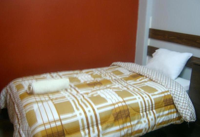 بنسيون Hospedaje Ica