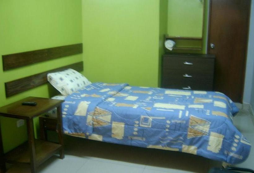 بنسيون Hospedaje Ica