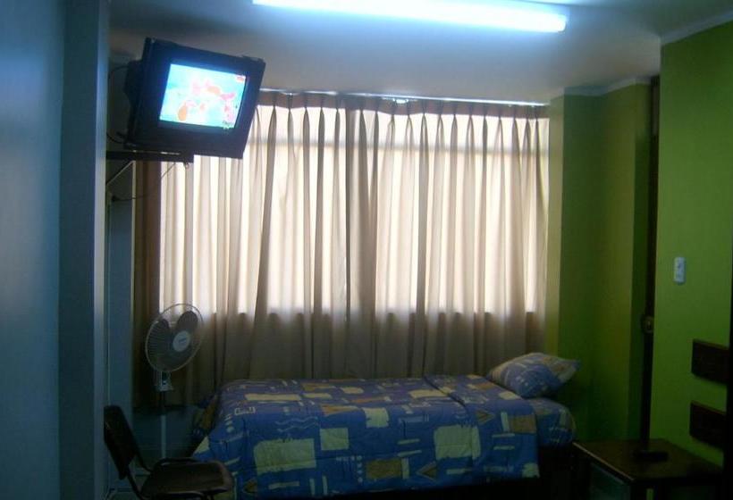 بنسيون Hospedaje Ica