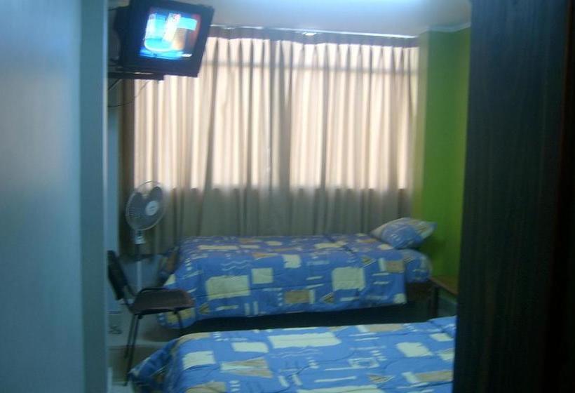 بنسيون Hospedaje Ica