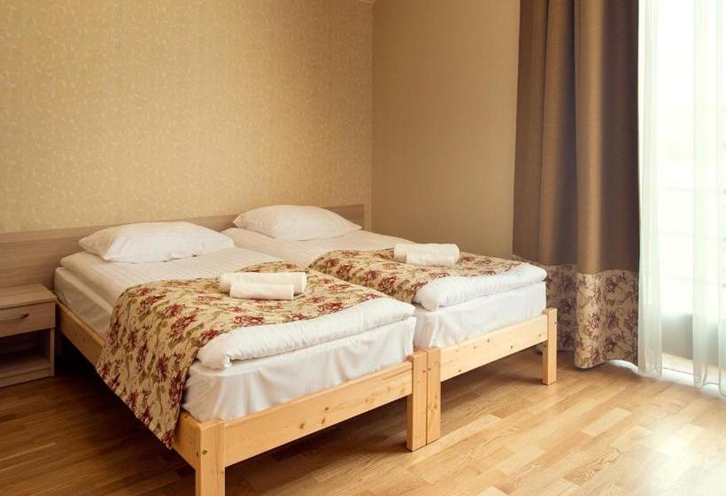 پانسیون Kamanos