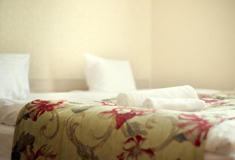 پانسیون Kamanos