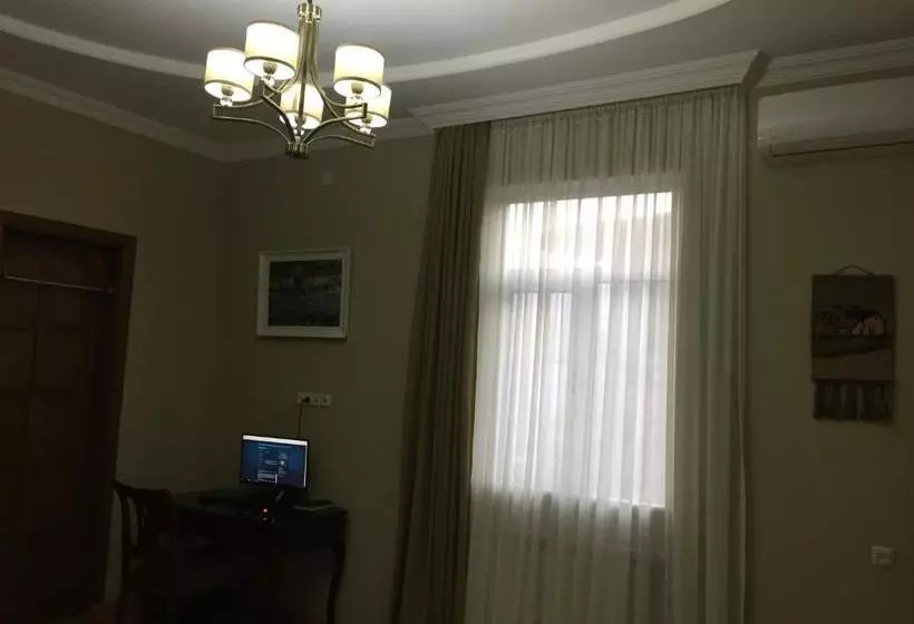 پانسیون Magnolia Guest House