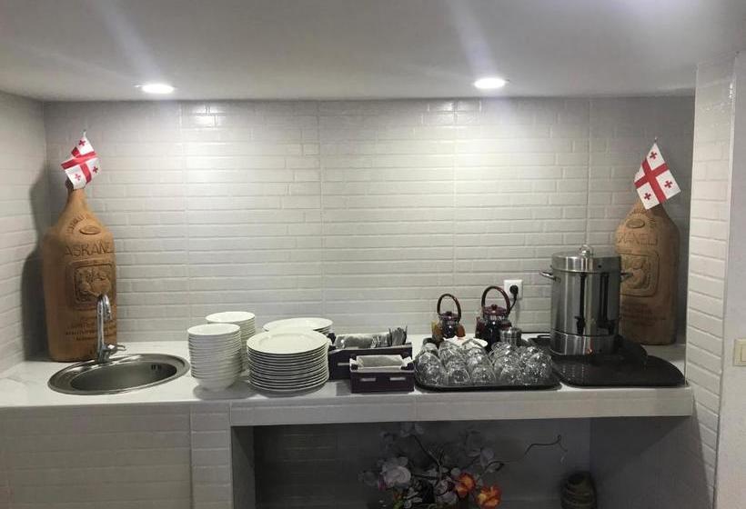 Majatalo Magnolia Guest House