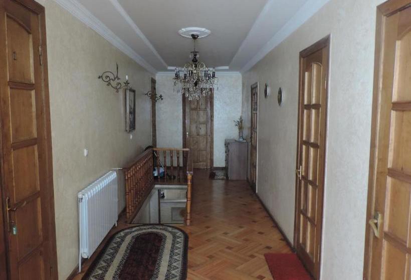 Majatalo Magnolia Guest House