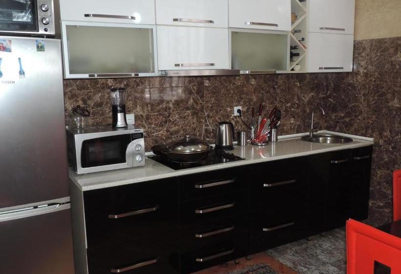 Majatalo Magnolia Guest House