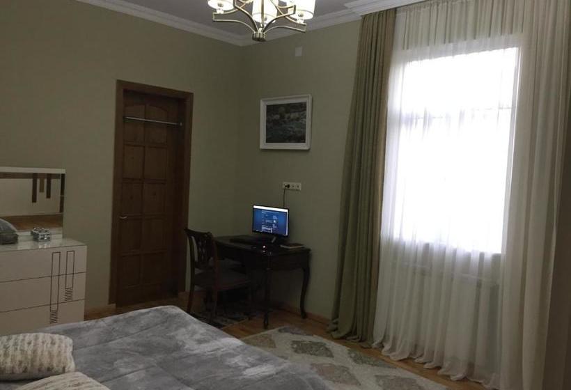 Majatalo Magnolia Guest House