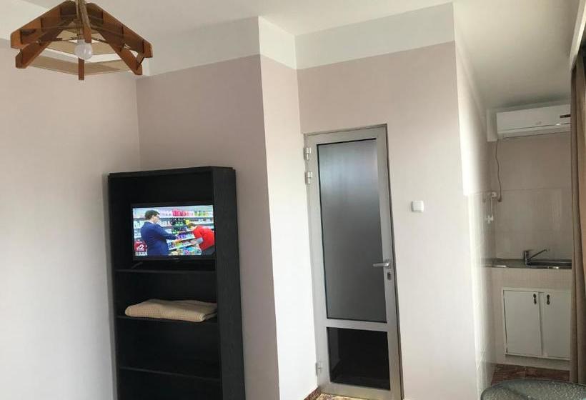 Majatalo Magnolia Guest House