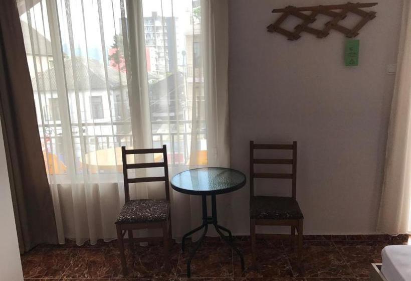 Majatalo Magnolia Guest House