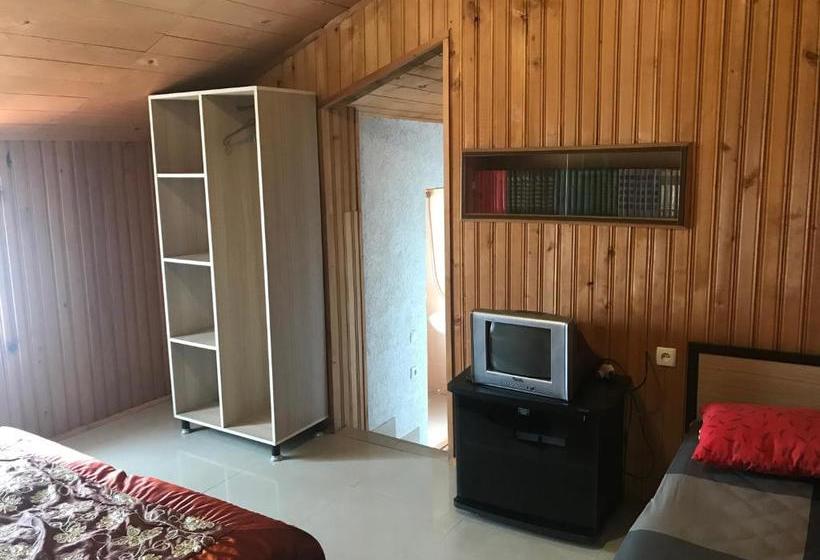 Majatalo Magnolia Guest House