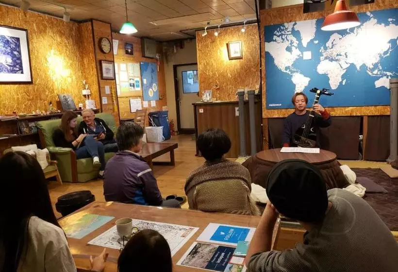 پانسیون Nara Ugaya Guesthouse