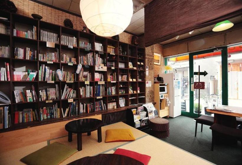 פנסיון Nara Ugaya Guesthouse