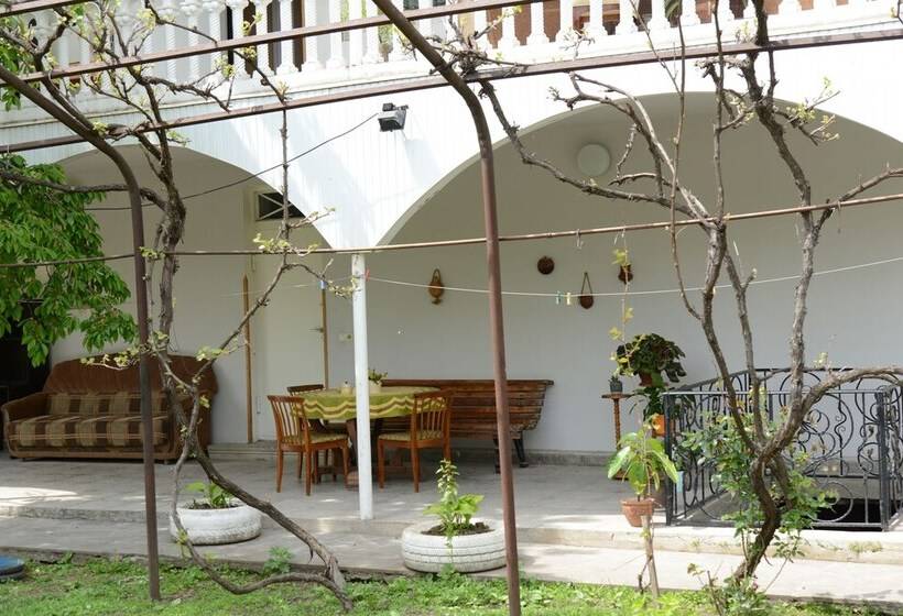 پانسیون Olimpo Guest House