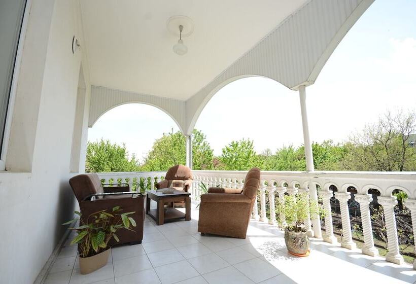 پانسیون Olimpo Guest House