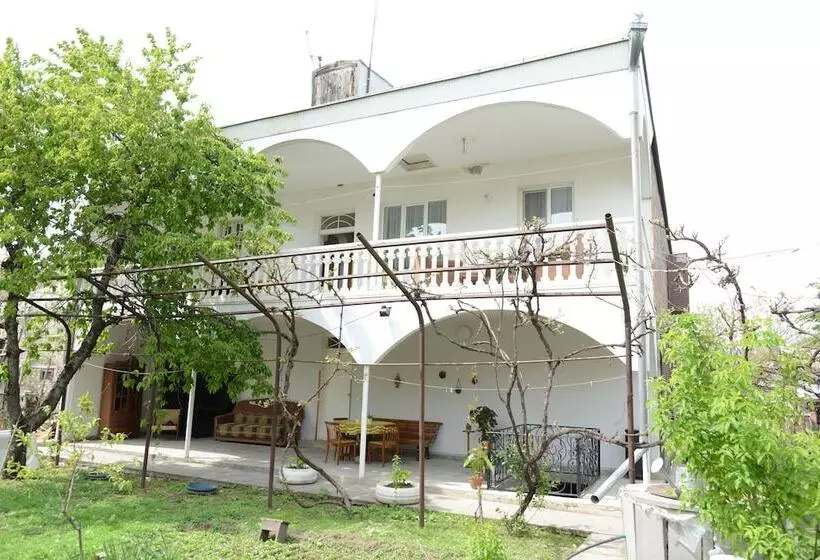 پانسیون Olimpo Guest House