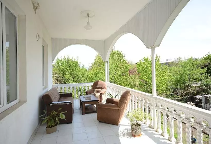 پانسیون Olimpo Guest House