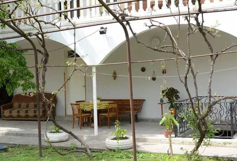 پانسیون Olimpo Guest House