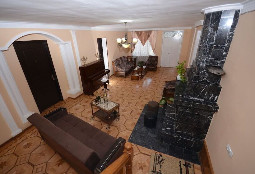 پانسیون Olimpo Guest House