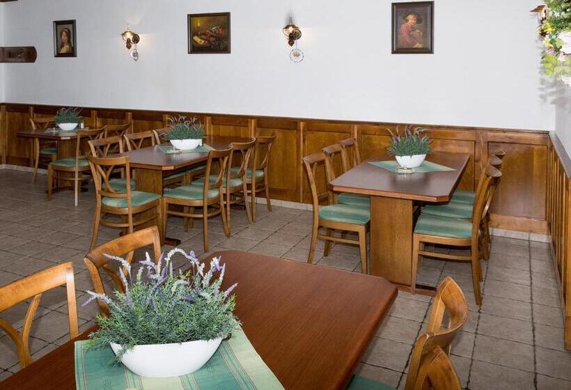 פנסיון Penzión Gazdovský Hostinec