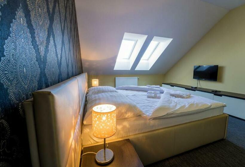 بنسيون Penzión Precedens