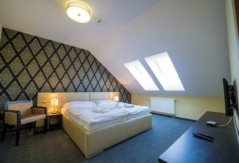 بنسيون Penzión Precedens