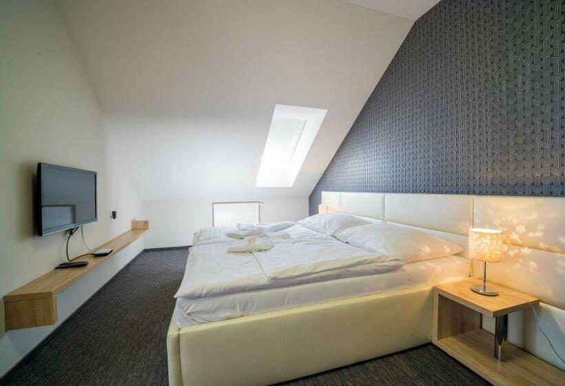 بنسيون Penzión Precedens