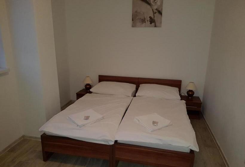 ペンション Penzion Maja