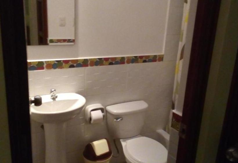 ユースホステル Posada Gino