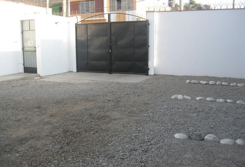 ユースホステル Posada Gino