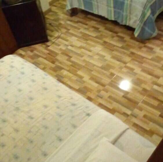 ユースホステル Posada Gino