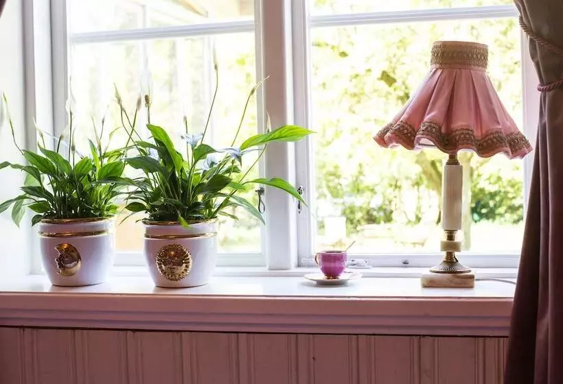 Mjällbyhus Pensionat & Stugby