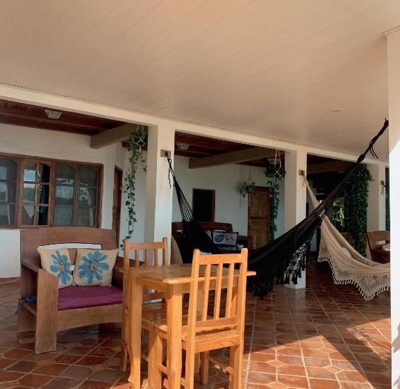 بنسيون Coibahouse