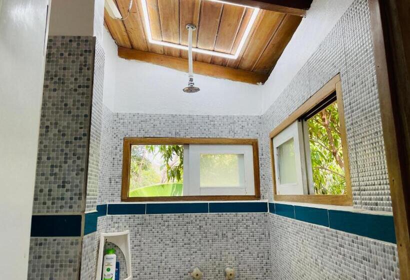 بنسيون Coibahouse