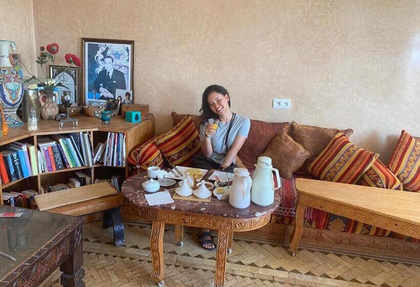 بنسيون Dar Rio Oro