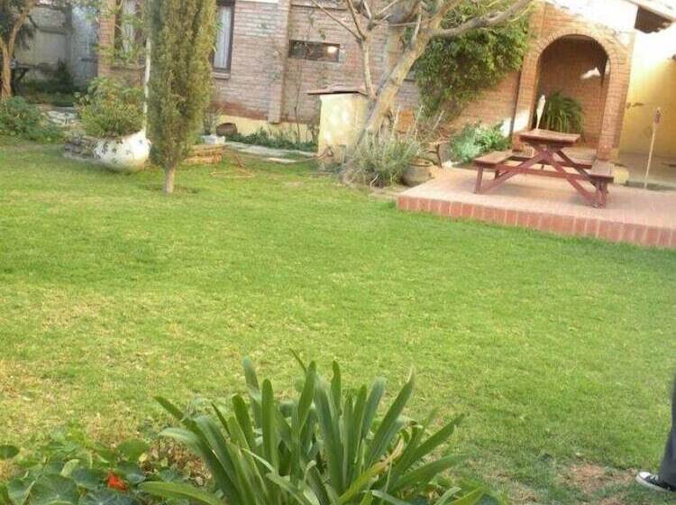 Pensjonat El Jardin Suites And Guest House