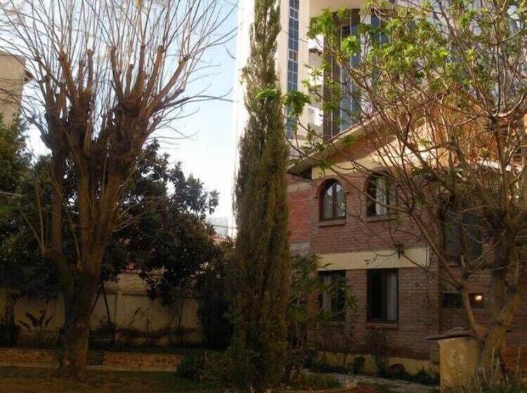 Pensjonat El Jardin Suites And Guest House