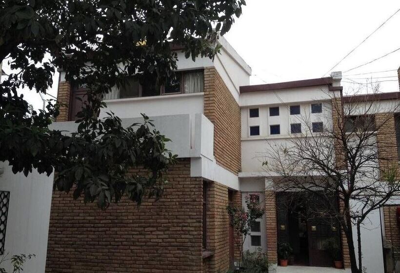 Pensjonat El Jardin Suites And Guest House