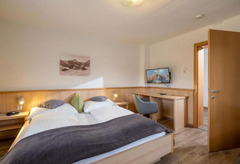 بنسيون Ferienwohnungen Vordergriess