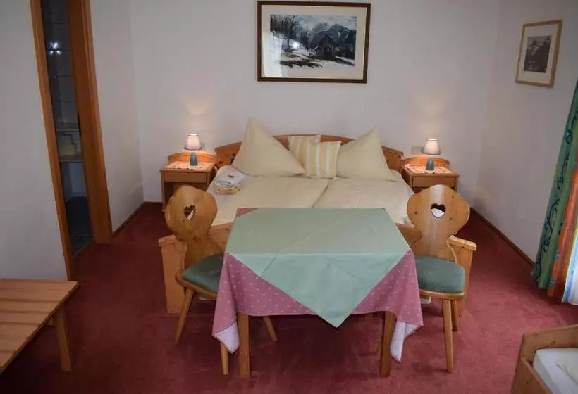 Majatalo Landhaus Alpenrose   Feriendomizile Pichler