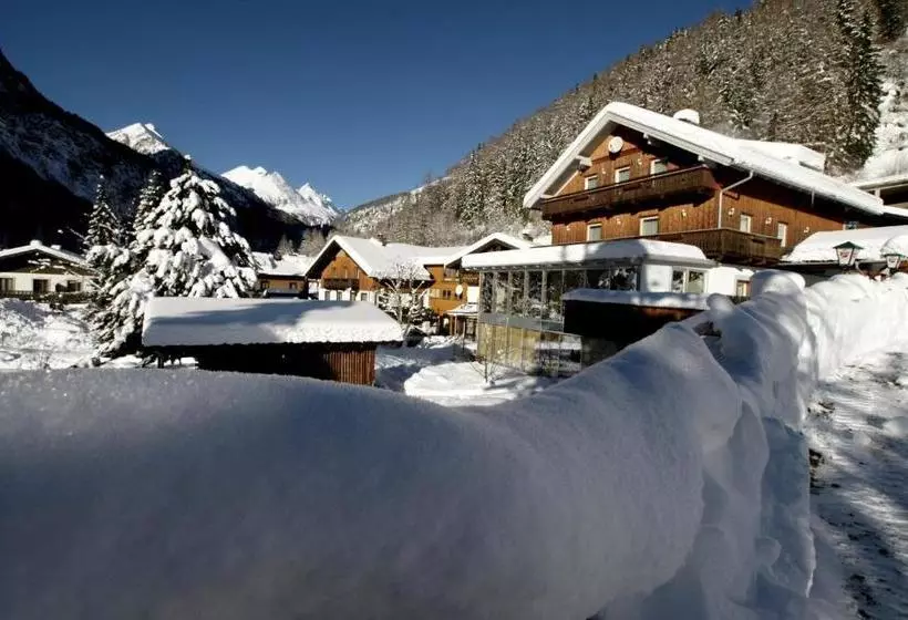 Majatalo Landhaus Alpenrose   Feriendomizile Pichler
