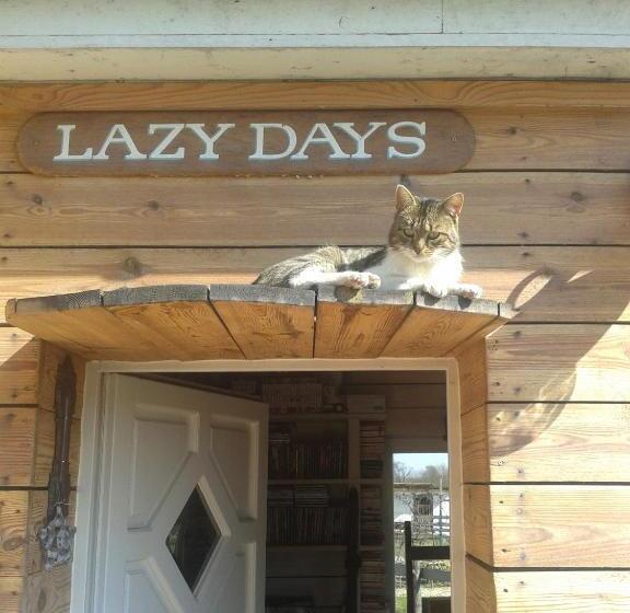 ペンション Lazy Days